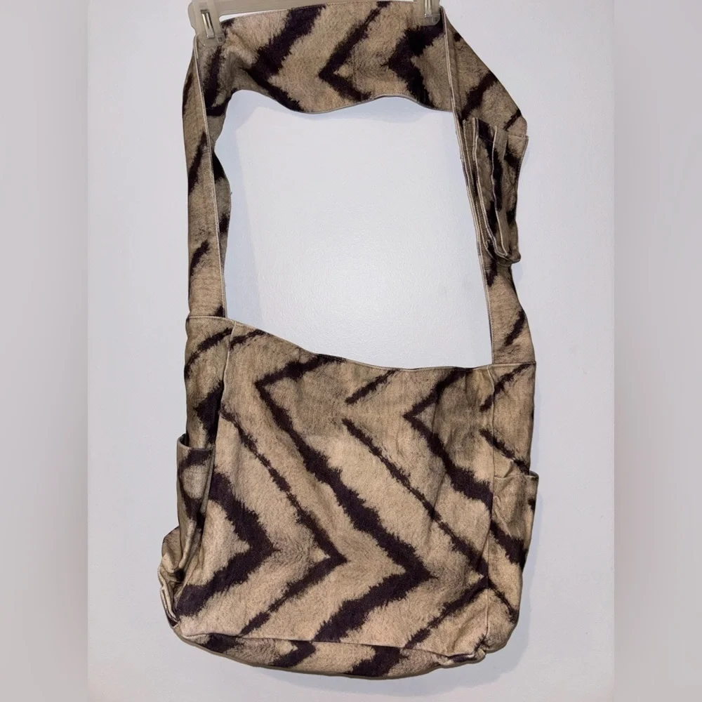 Free People Hive Carryall Thick Strap Chevron Hobo Zip up Cargo Bag - Picture 5 of 10